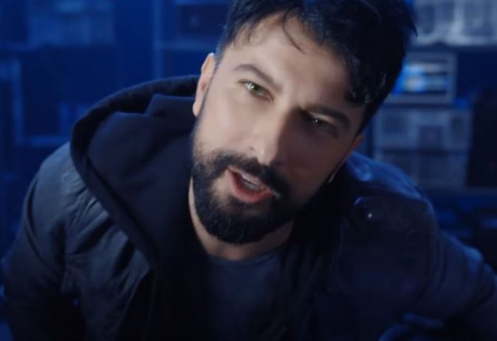 Tarkan'ın 'Geççek' şarkısı dünyada 2 numara oldu